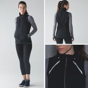 Lululemon Go the Distance Black Vest Size 8 Excellent Condition